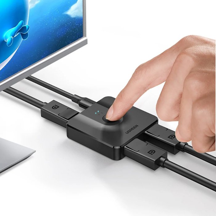 UGreen CM430 DisplayPort Bi-drectional Switch - Image 3