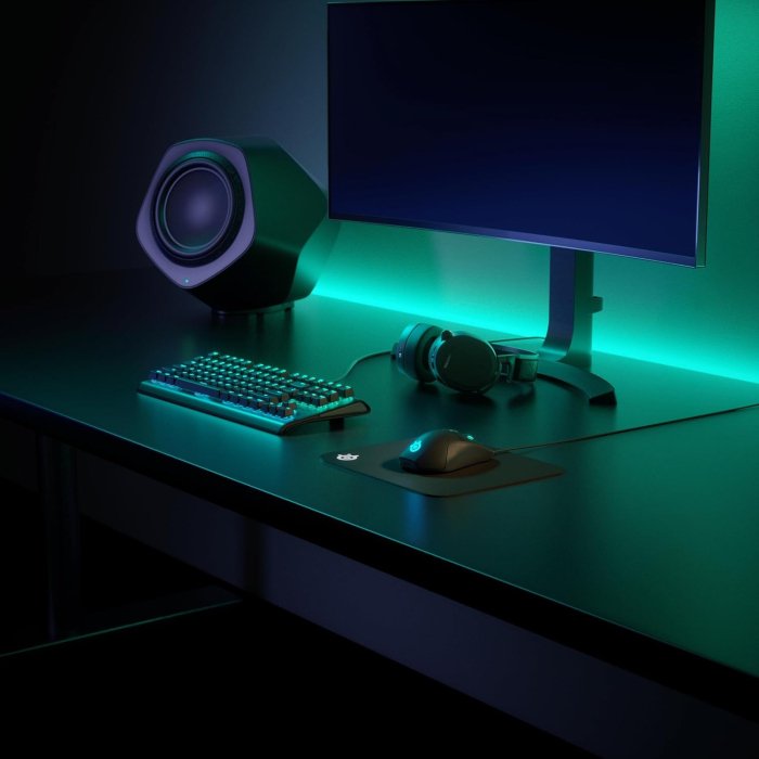 SteelSeries QCK Mini Cloth Gaming Mouse Pad Small (250x210x2mm) Micro-Woven Surface For Optical & Laser Sensors, Non-Slip Rubber Base - Image 2